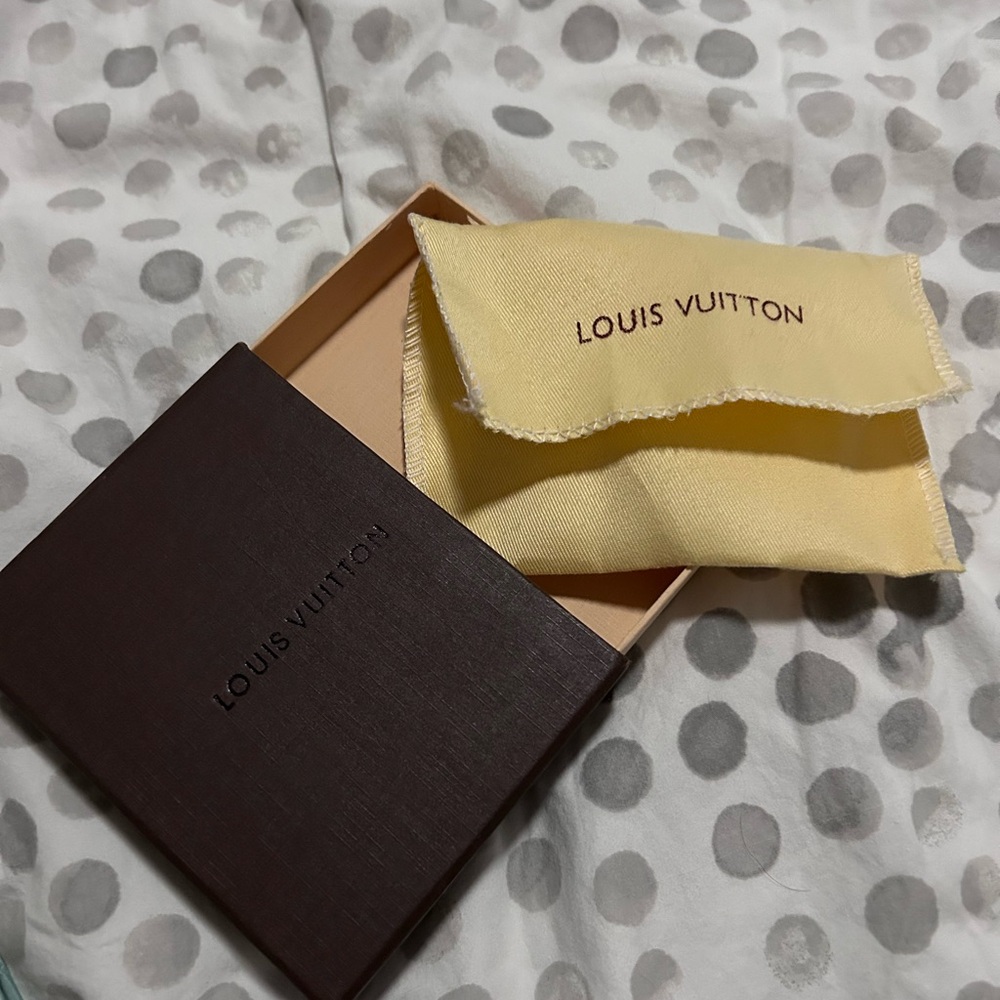Lv Box - image 3